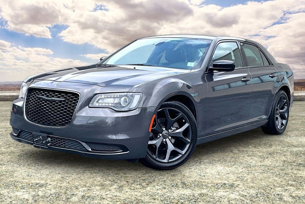 2020 Chrysler 300 Touring