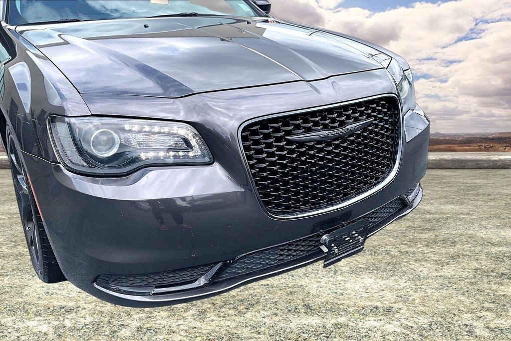 2020 Chrysler 300 Touring