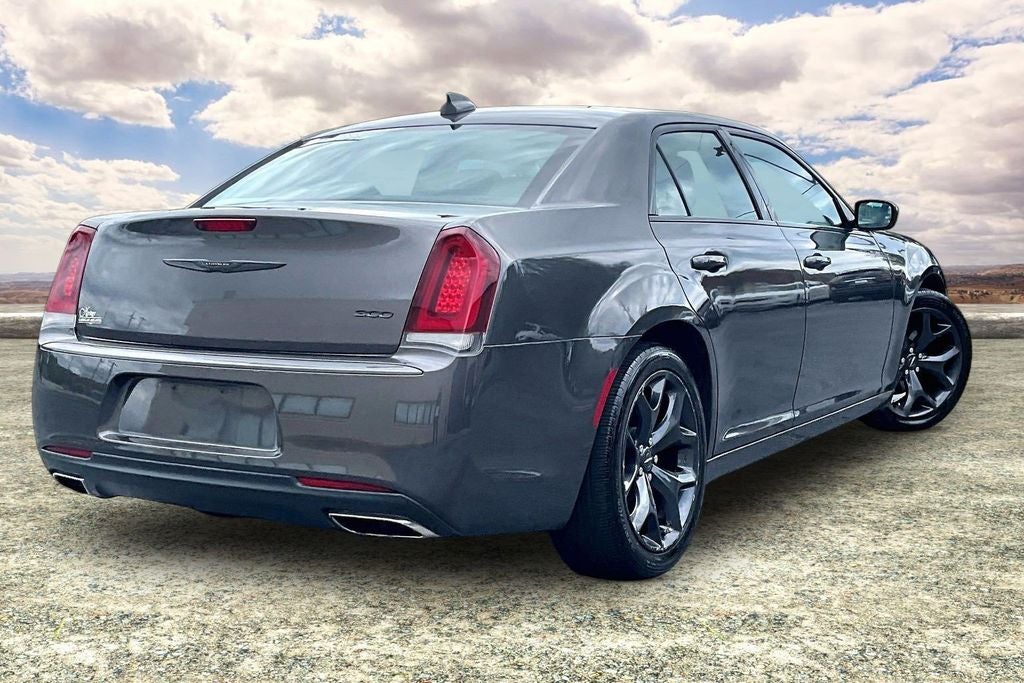 2020 Chrysler 300 Touring