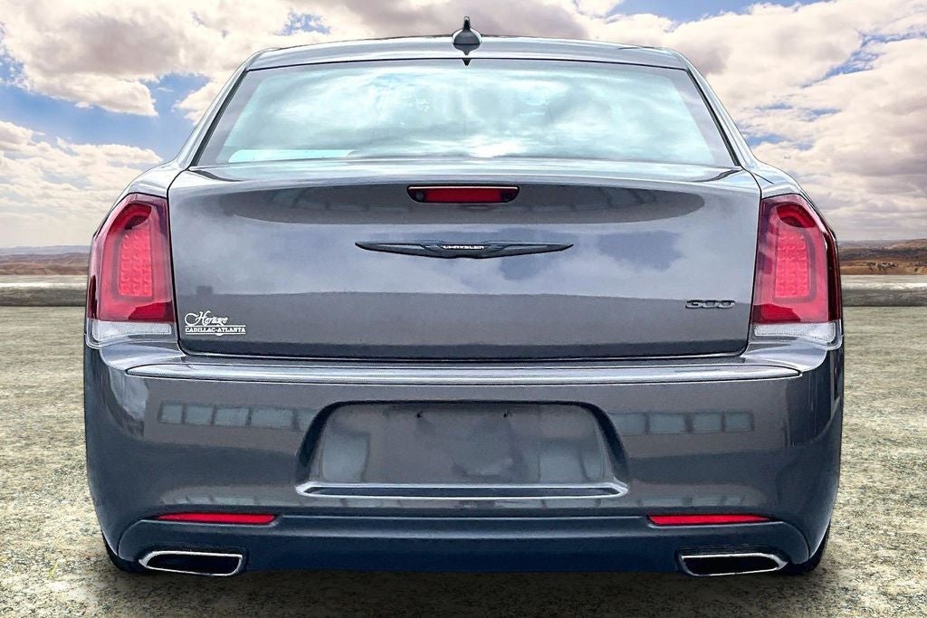 2020 Chrysler 300 Touring
