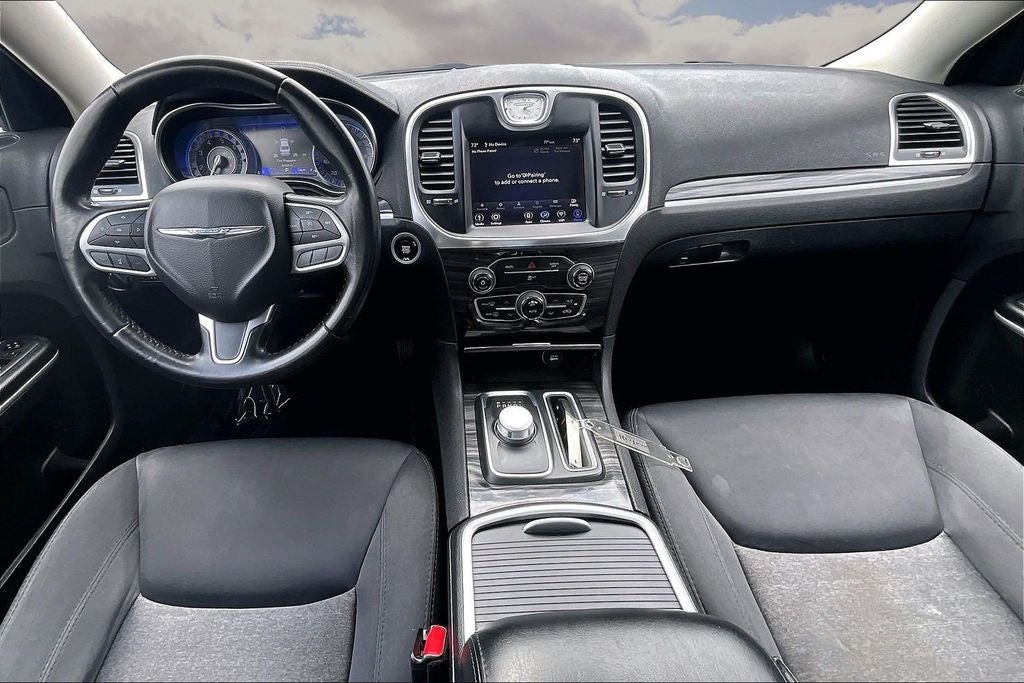 2020 Chrysler 300 Touring