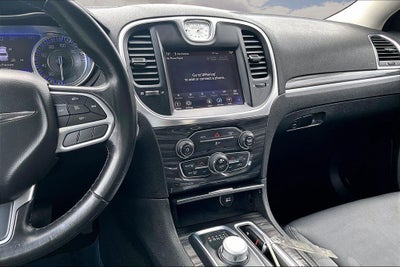2020 Chrysler 300 Touring