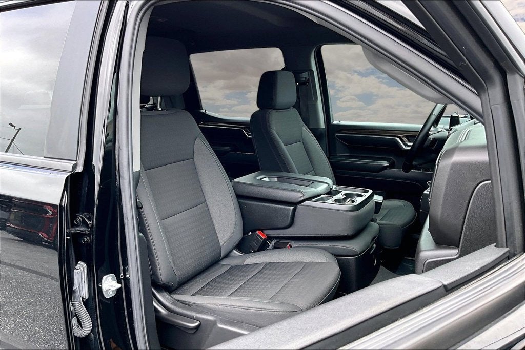 2025 Chevrolet Silverado 1500 LT LT1