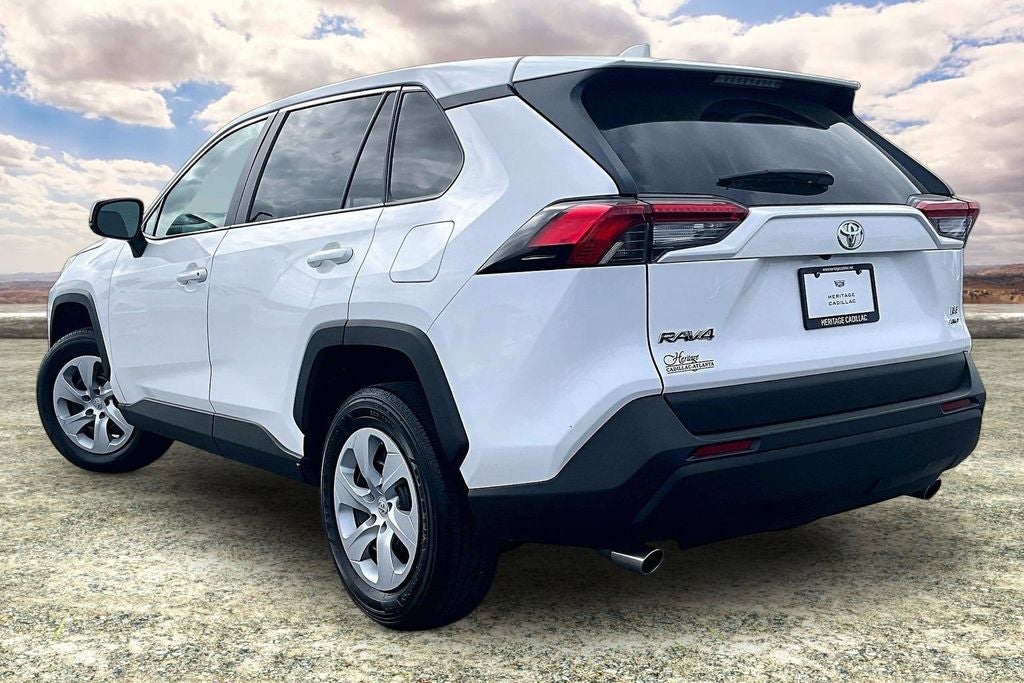 2024 Toyota RAV4 LE