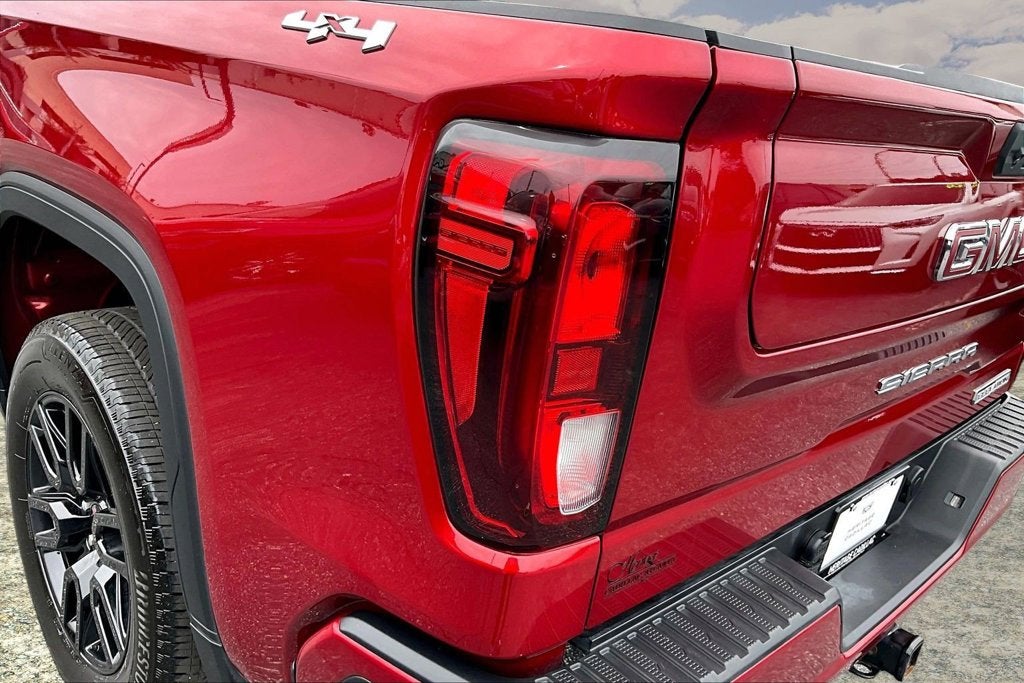 2024 GMC Sierra 1500 Elevation