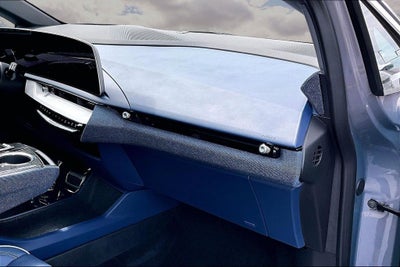 2025 Cadillac OPTIQ Luxury 2