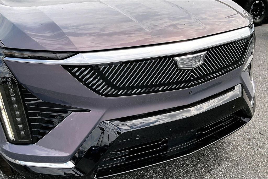 2025 Cadillac OPTIQ Luxury 2