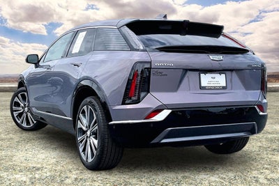 2025 Cadillac OPTIQ Luxury 2