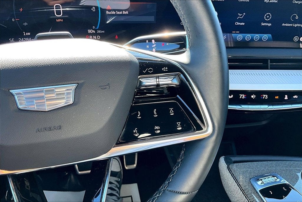 2025 Cadillac OPTIQ Luxury 2