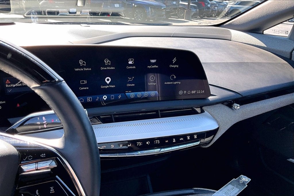 2025 Cadillac OPTIQ Luxury 2
