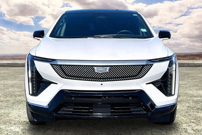 2025 Cadillac OPTIQ Luxury 2