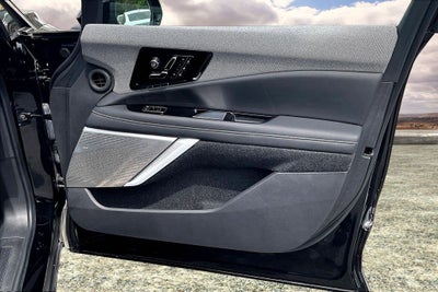 2025 Cadillac OPTIQ Luxury 2