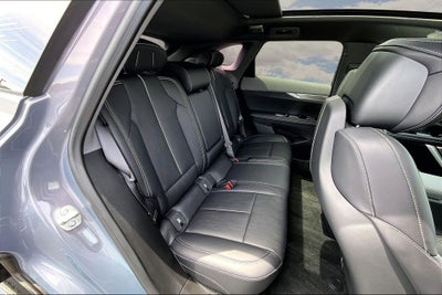 2025 Cadillac OPTIQ Luxury 2