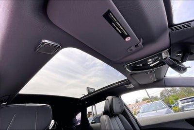 2025 Cadillac OPTIQ Luxury 2