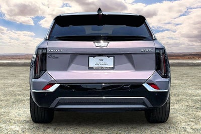 2025 Cadillac OPTIQ Luxury 2