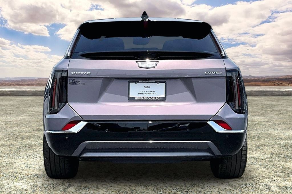 2025 Cadillac OPTIQ Luxury 2