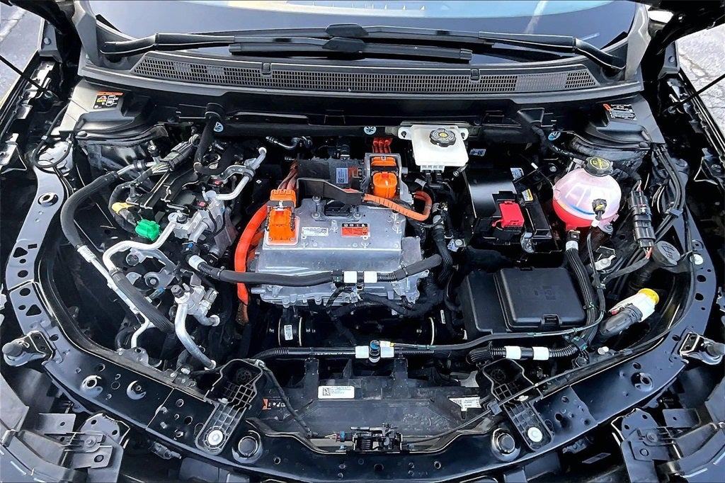 2025 Cadillac OPTIQ Luxury 2