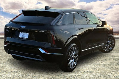 2025 Cadillac OPTIQ Luxury 2