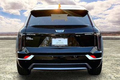 2025 Cadillac OPTIQ Luxury 2