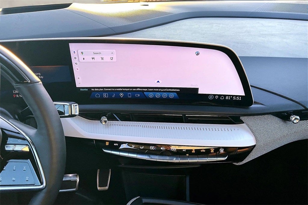 2025 Cadillac OPTIQ Luxury 2