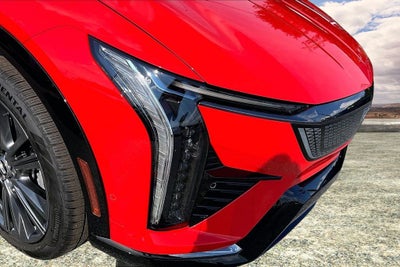 2025 Cadillac OPTIQ Sport 2