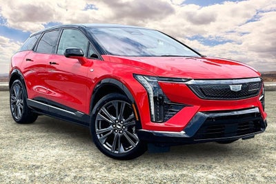 2025 Cadillac OPTIQ Sport 2