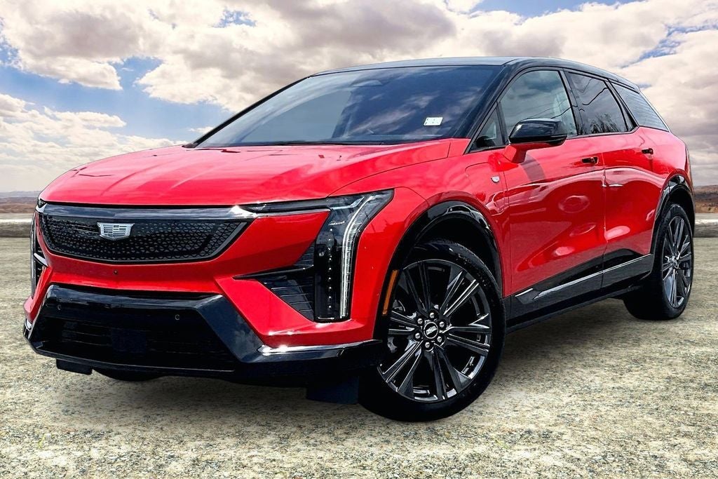2025 Cadillac OPTIQ Sport 2
