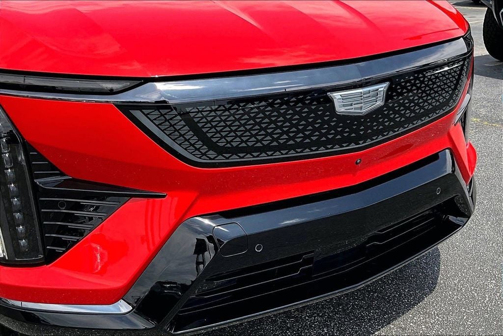 2025 Cadillac OPTIQ Sport 2