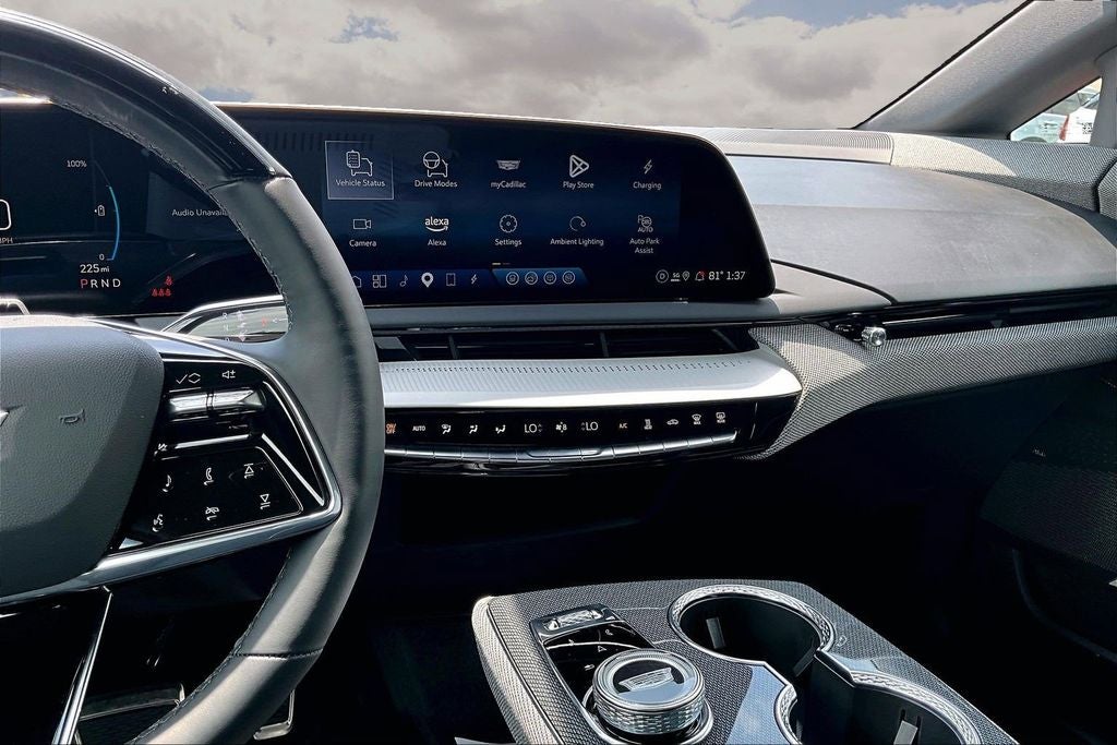 2025 Cadillac OPTIQ Sport 2