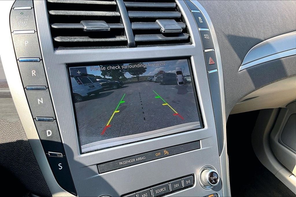 2020 Lincoln MKZ Standard