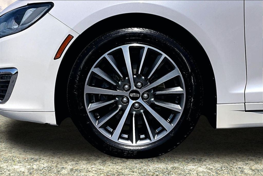 2020 Lincoln MKZ Standard