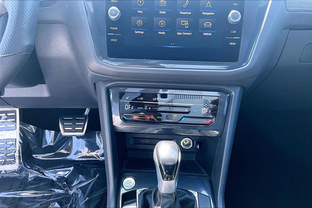 2022 Volkswagen Tiguan 2.0T SEL R-Line