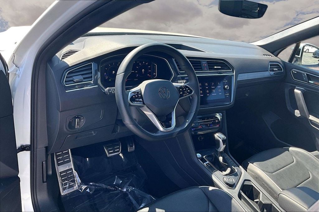 2022 Volkswagen Tiguan 2.0T SEL R-Line