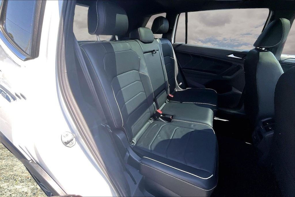2022 Volkswagen Tiguan 2.0T SEL R-Line