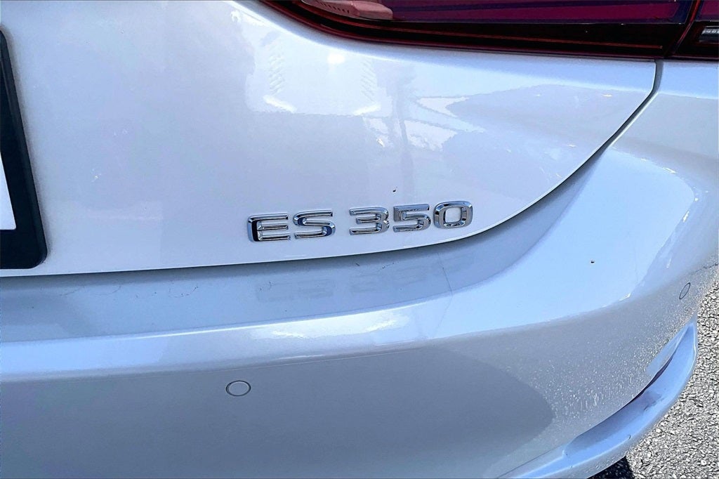 2025 Lexus ES 350 Ultra Luxury