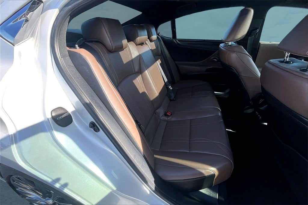 2025 Lexus ES 350 Ultra Luxury