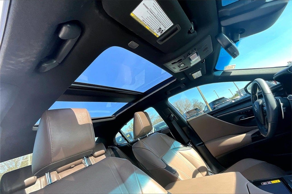 2025 Lexus ES 350 Ultra Luxury