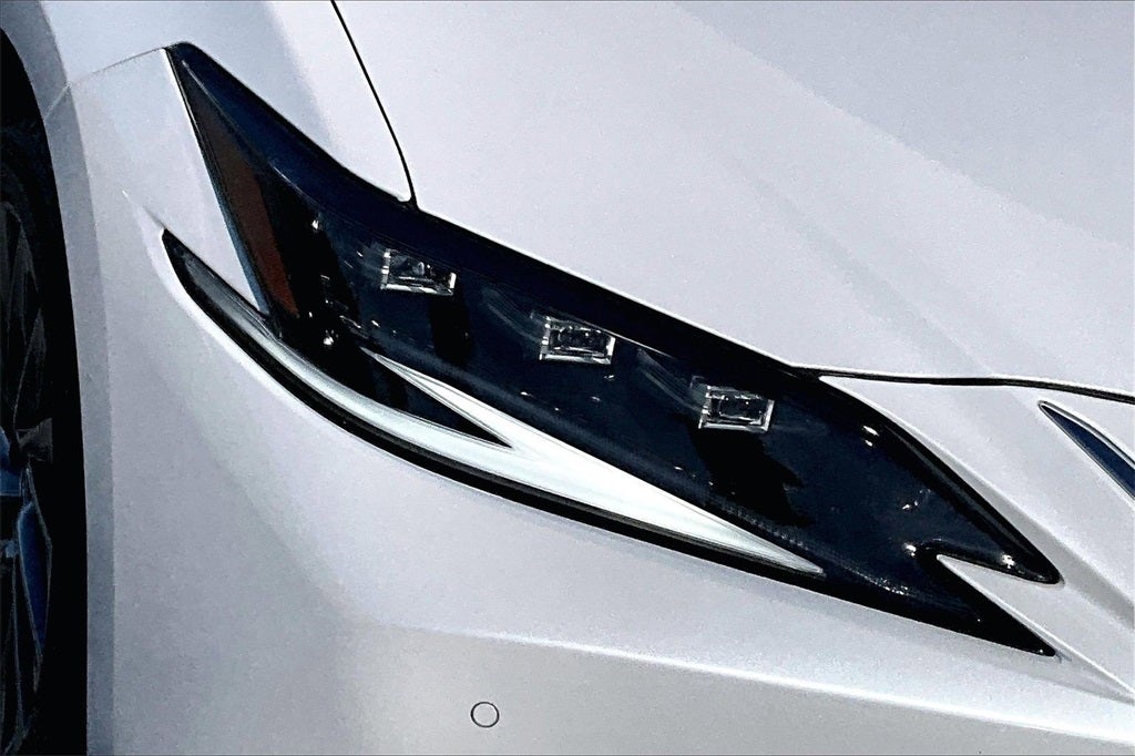 2025 Lexus ES 350 Ultra Luxury