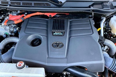 2023 Toyota Tundra Hybrid Capstone