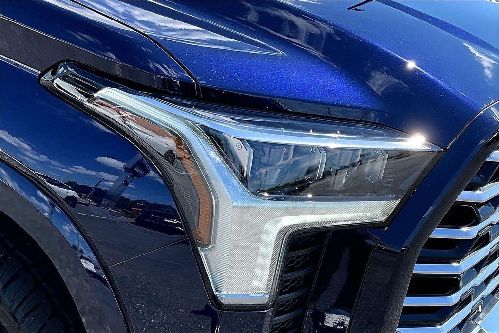 2023 Toyota Tundra Hybrid Capstone