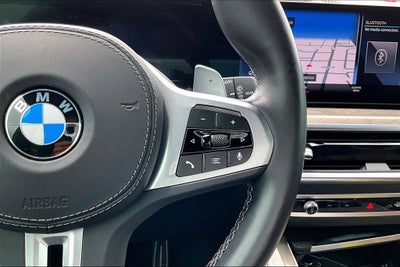 2023 BMW X7 M60i