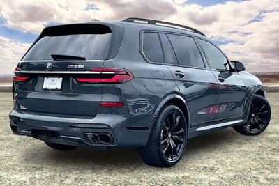 2023 BMW X7 M60i