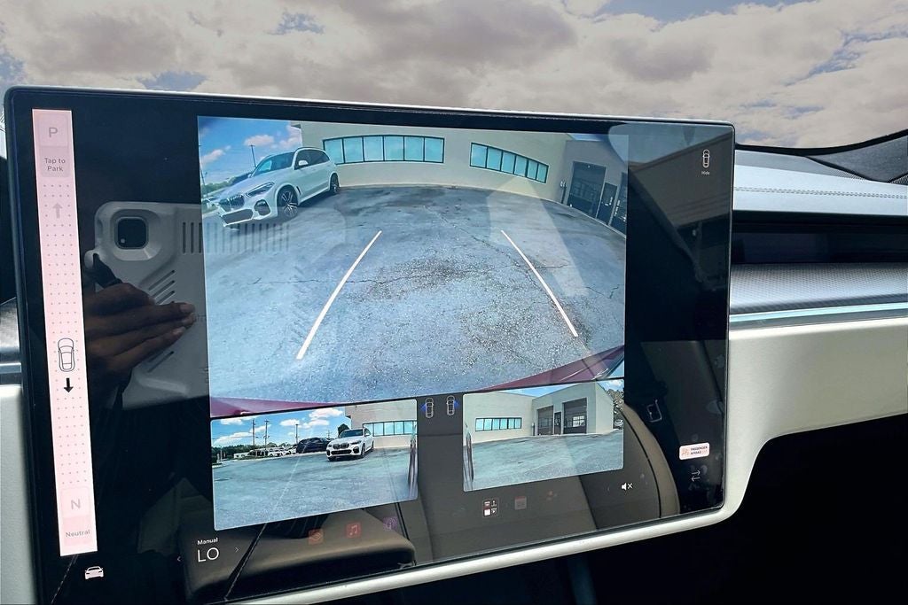 2023 Tesla Model S Plaid