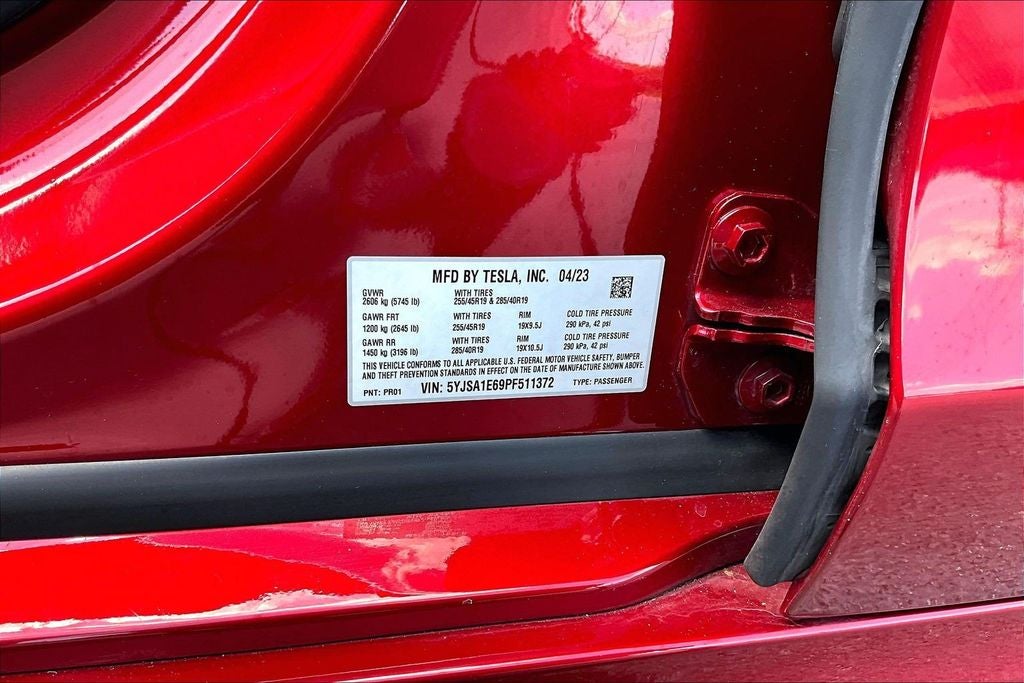 2023 Tesla Model S Plaid