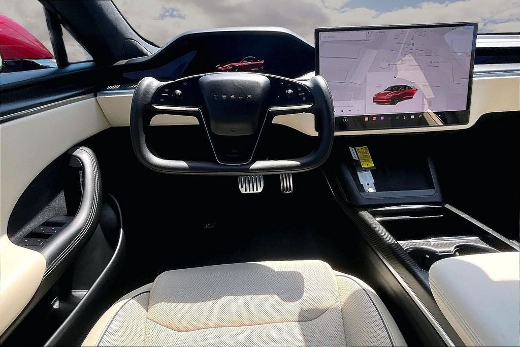 2023 Tesla Model S Plaid