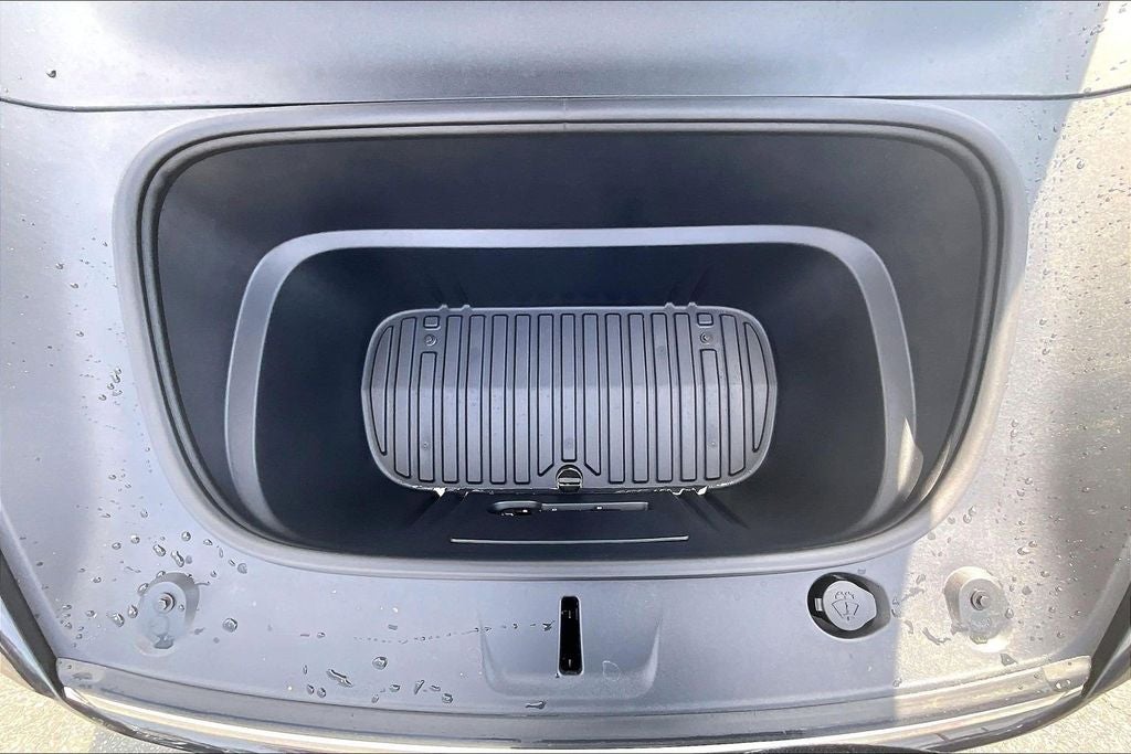 2026 Tesla Model Y Premium