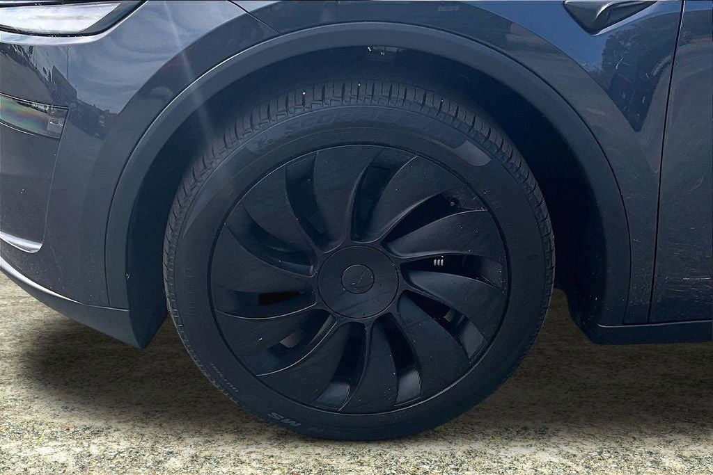 2026 Tesla Model Y Premium