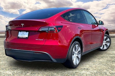 2024 Tesla Model Y Long Range