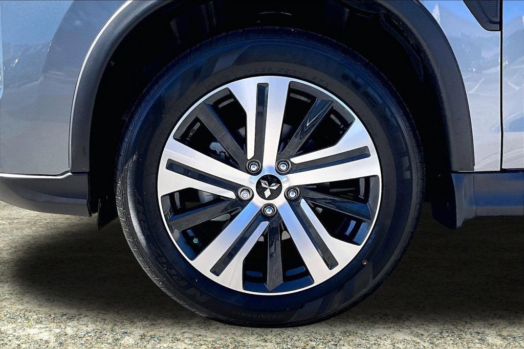 2027 Mitsubishi Outlander Sport Base