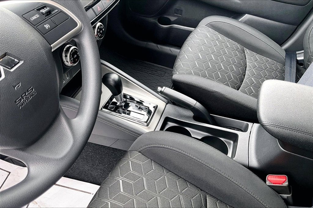 2027 Mitsubishi Outlander Sport Base